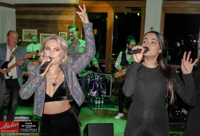 Fotografii petrecere corporate la Teleferic Grand Hotel Poiana Bra\u0219ov ...